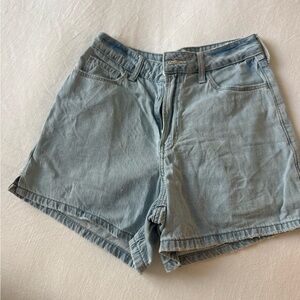 Hollister Ultra High Rise 90’s Shorts